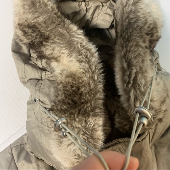 Platinum women’s light weight coat, size medium, Beige color - Picture 5 of 13